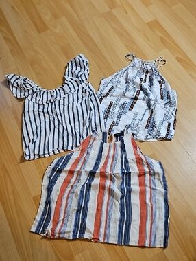 Free With Purchase - 3 Tank Tops - White, Navy, Coral